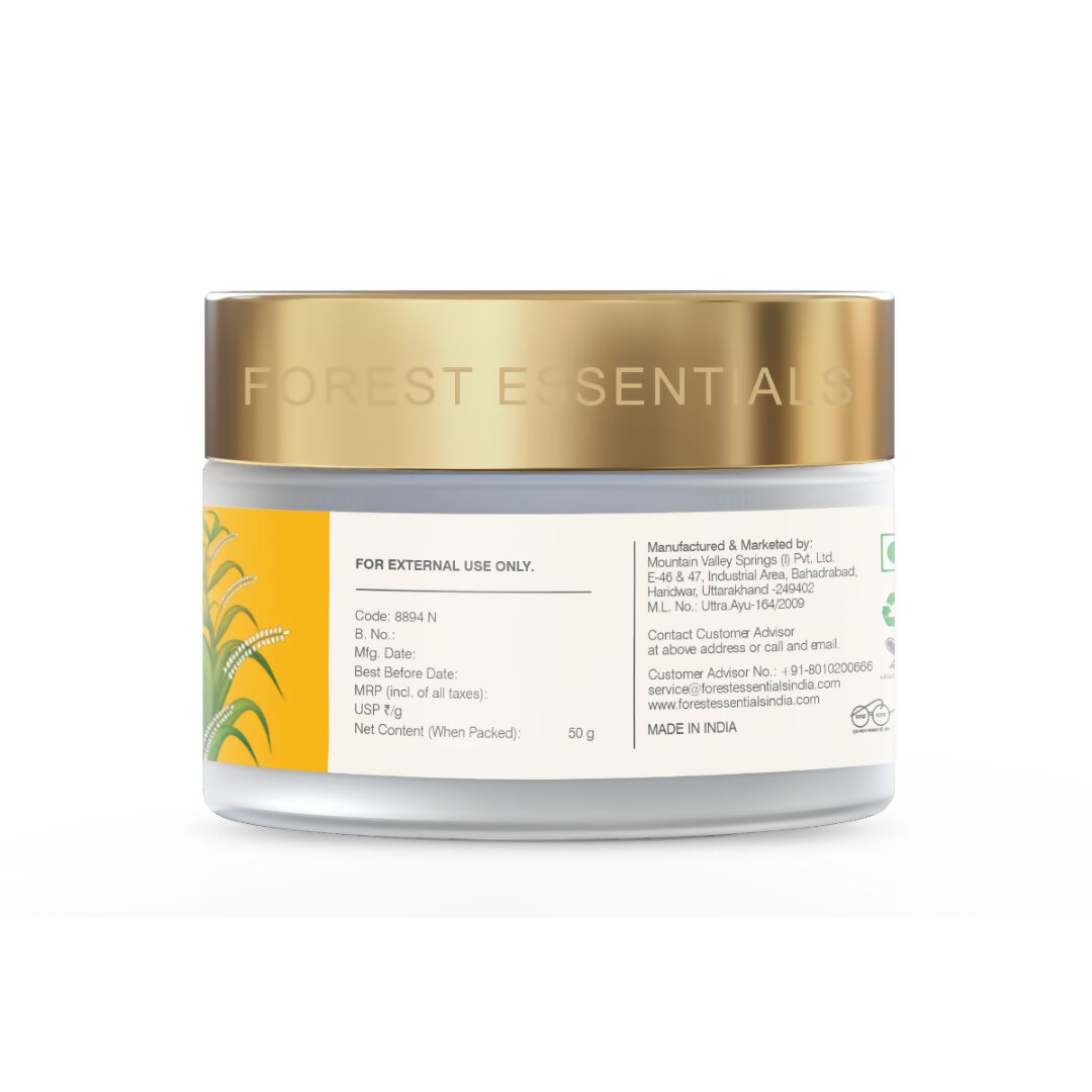 Forest Essentials Night Treatment Cream With Sandalwood & Saffron